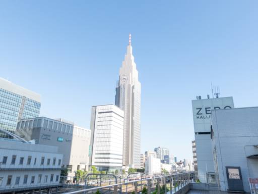 新宿サザンテラス ⁄ Shinjuku Southern Terrace